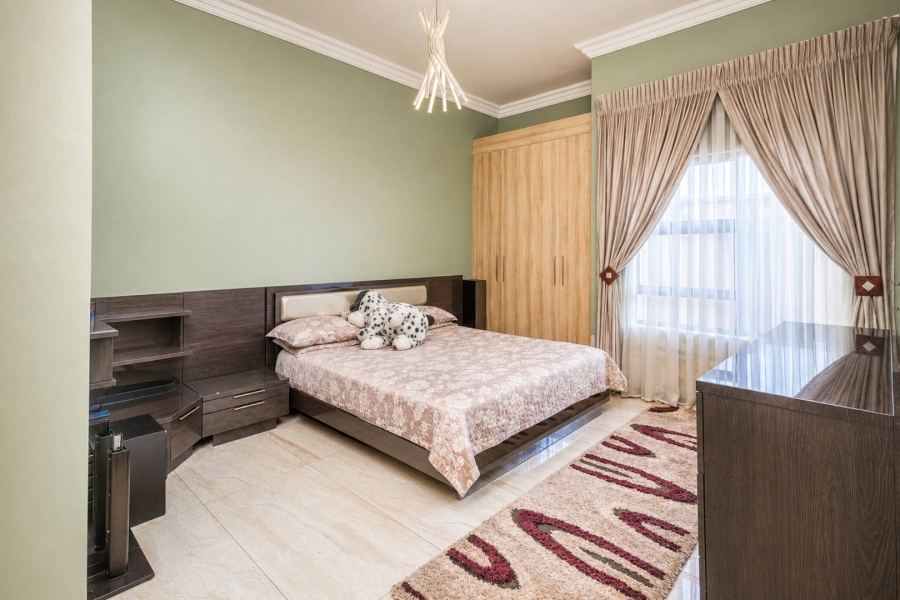5 Bedroom Property for Sale in Xanadu Eco Park North West